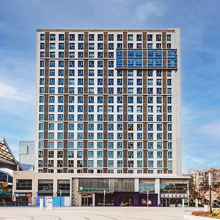 Holiday Inn Express Shanghai Baoyang, An Ihg Hotel Exterior photo